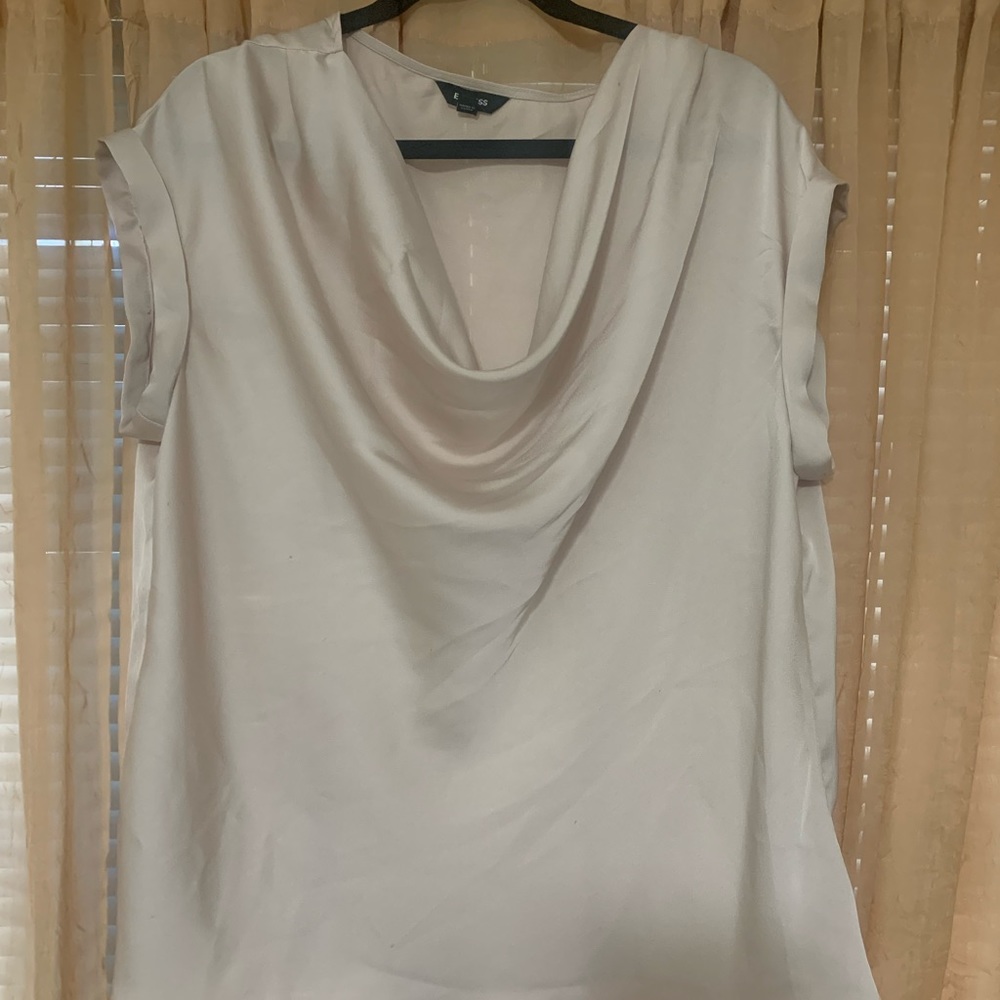 Express dress shirt. Size XL. Small mark on last picture.